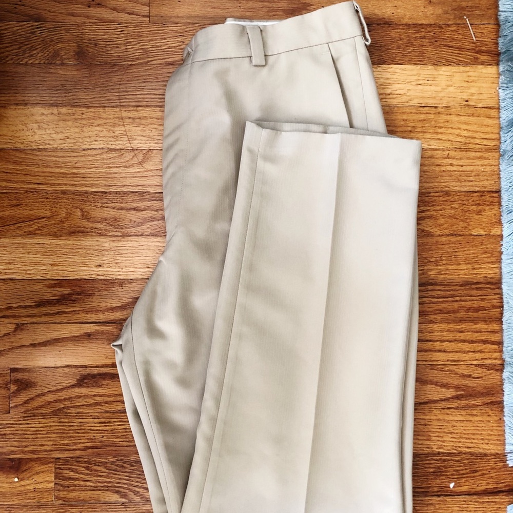 Men’s fitted dress pants